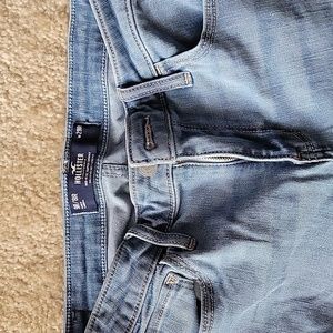 Never been worn light hollister skinny jeans